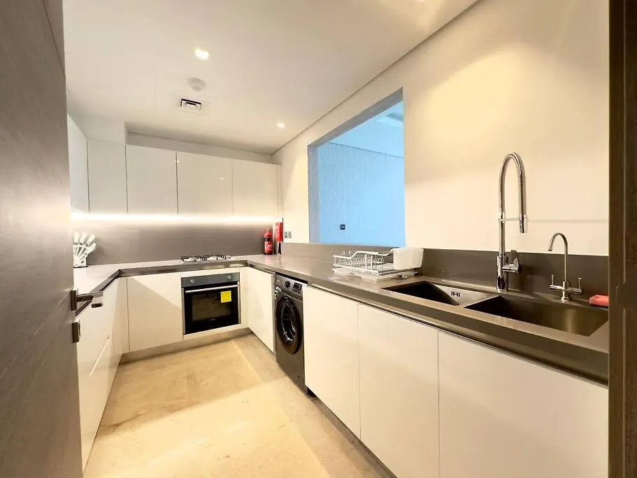 Dar Vacation - Modern & Stylish 2Br Apartment Near Burj Khalifa Dubai